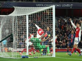 champions. Arquero del PSG tuvo responsabilidad en los dos goles en contra. El Arsenal venció 2-0 a los parisinos.