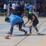 Emotivos cotejos de futsal en Puno.